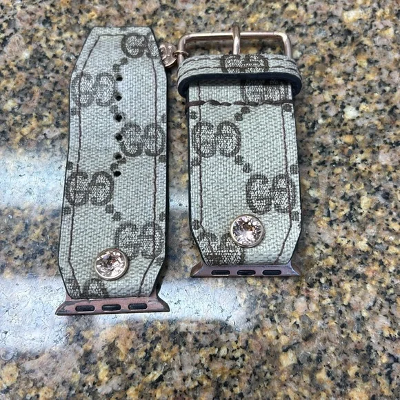 Sparkl Gucci Apple Watch band - Picture 3 of 3